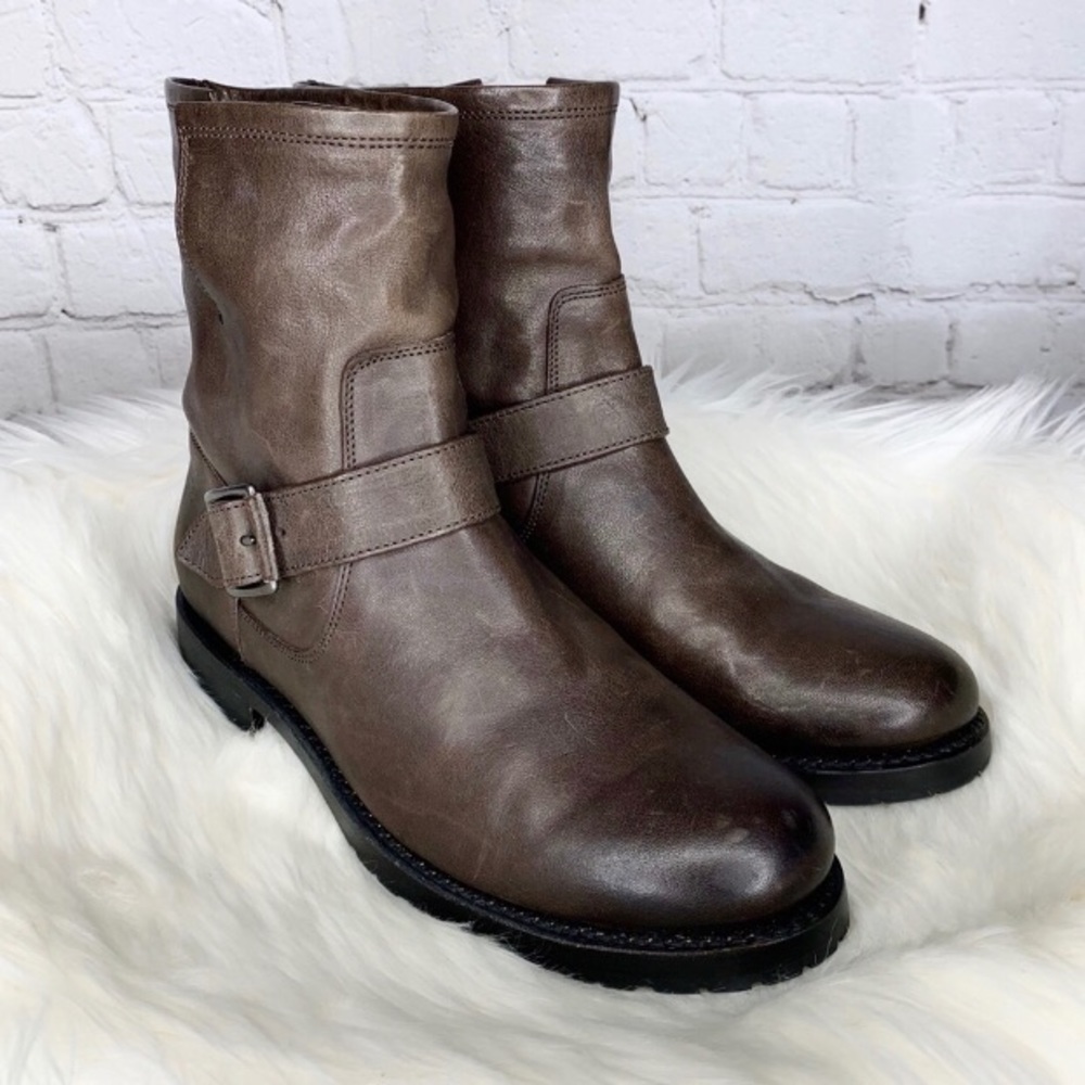 Frye Natalie (like Veronica) Short Engineer Lug
